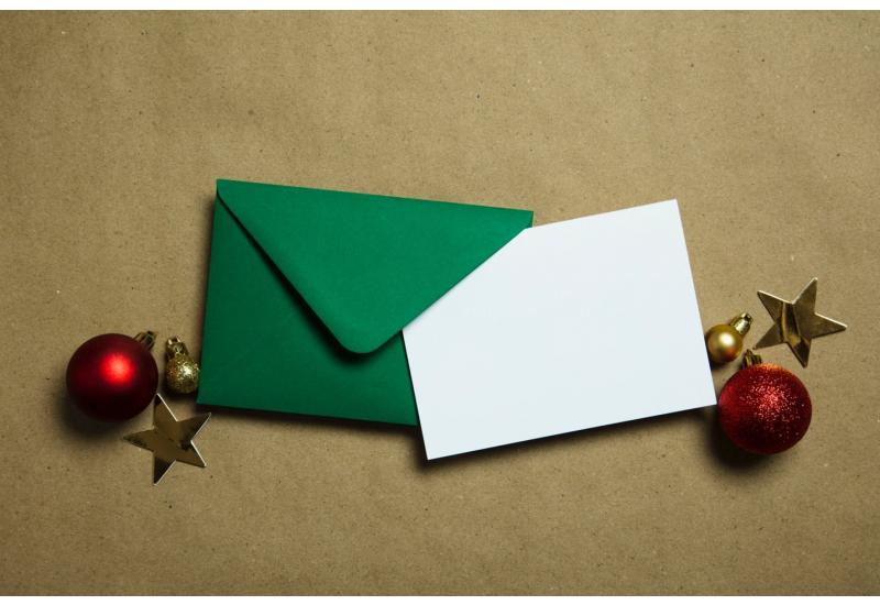 5 Rules To Follow When Sending Holiday Cards To Clients